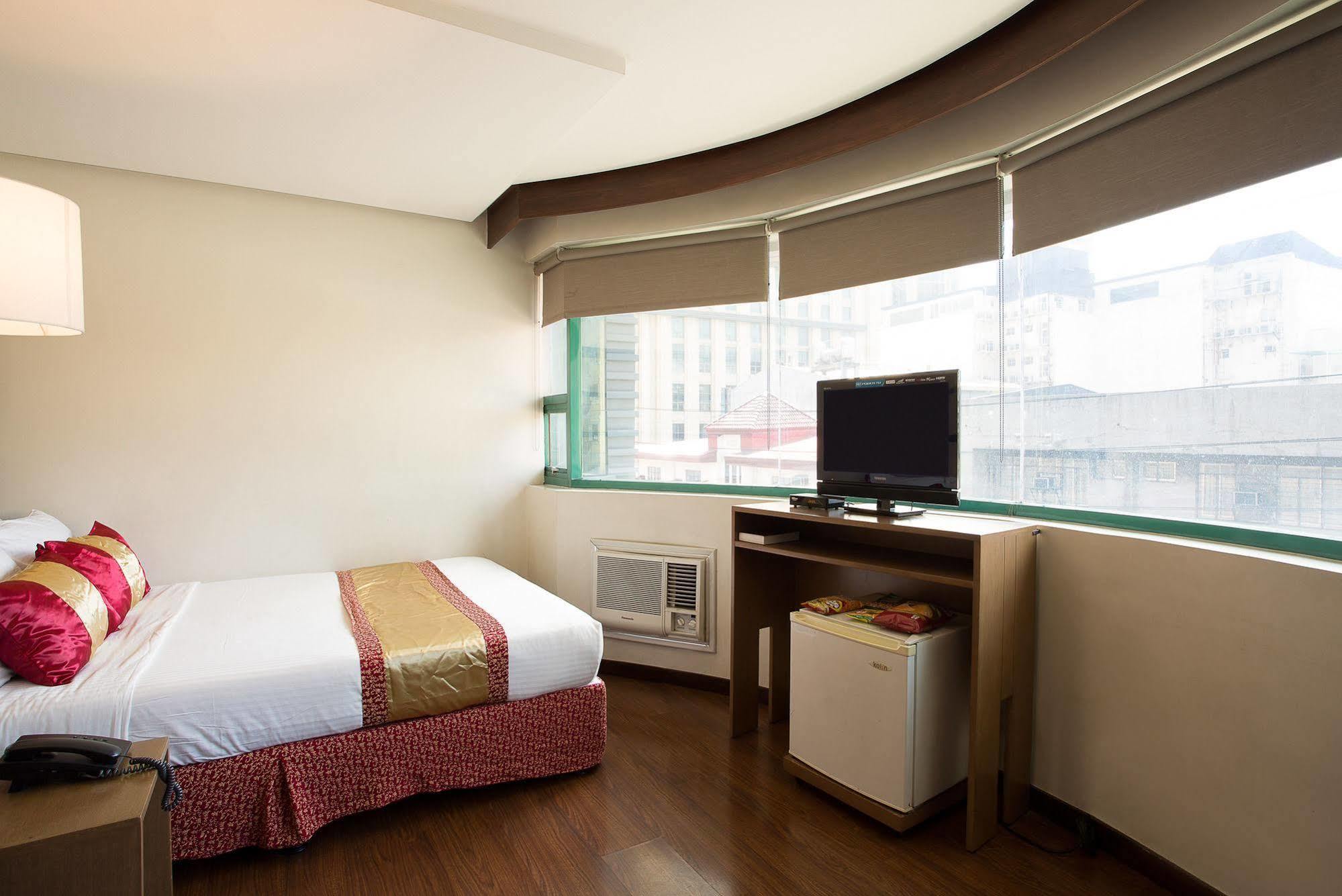 Vieve Hotel Манила Экстерьер фото