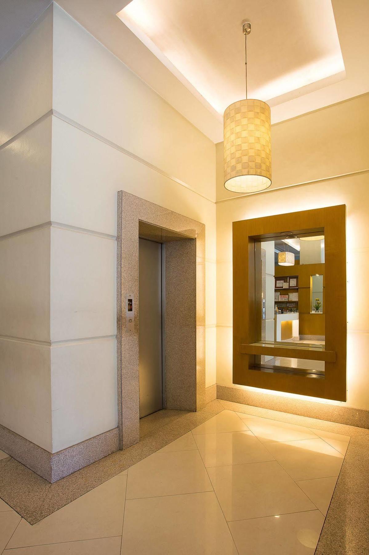 Vieve Hotel Манила Экстерьер фото